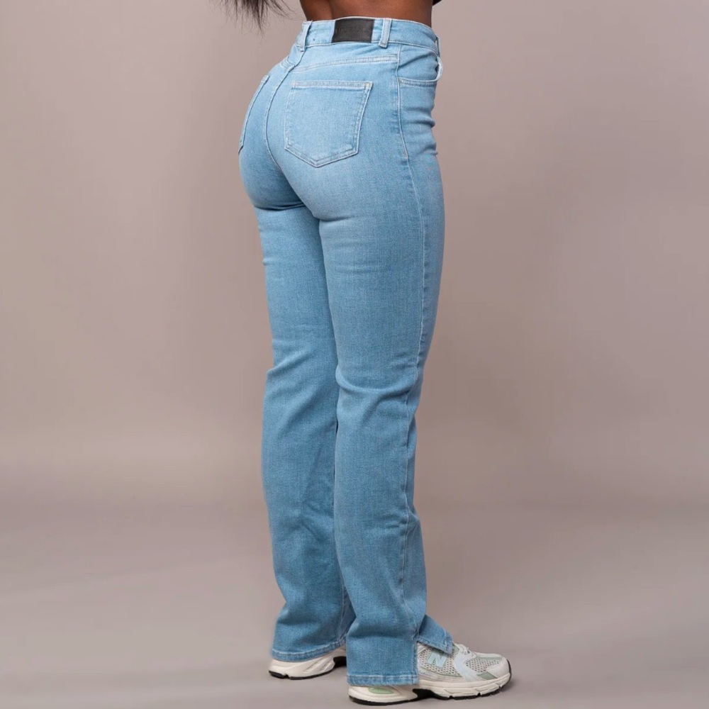 Straight Leg Fit Jeans